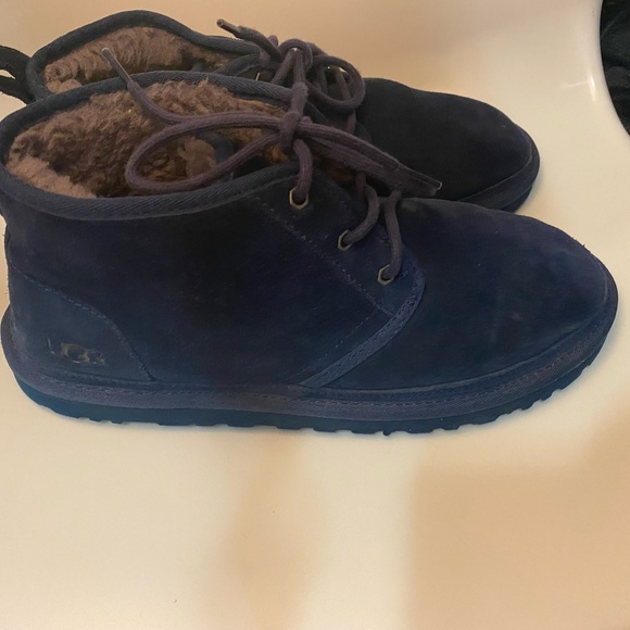 Mens UGG suede boot - Picture 1 of 4